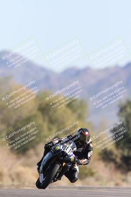 media/Jan-17-2026-CVMA (Sat) [[ab348a895b]]/Race 4-Formula Middleweight/